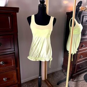 Lululemon pistachio green colored tank